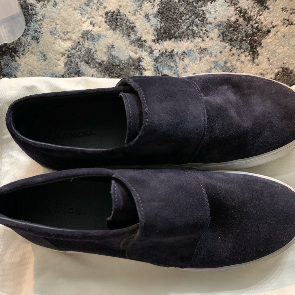 Vince Cage Navy Suede Shoe Euc